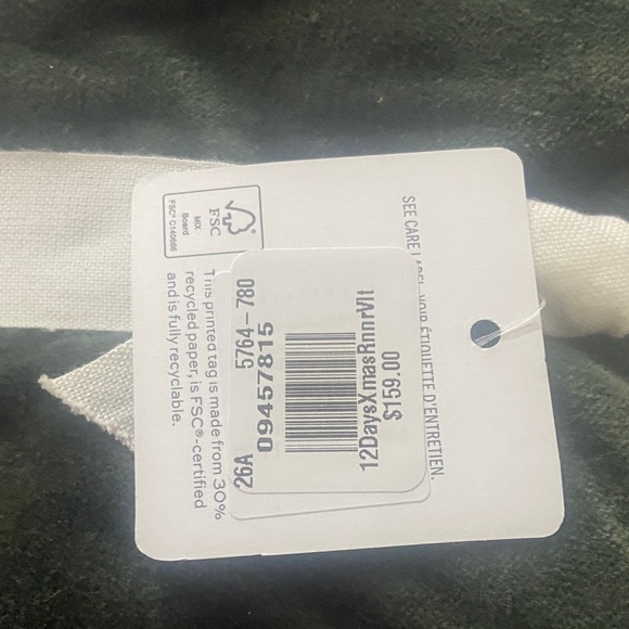 Dark Green with’Embroidery pottery barn.. 12 days of Christmas table runner - Picture 4 of 10